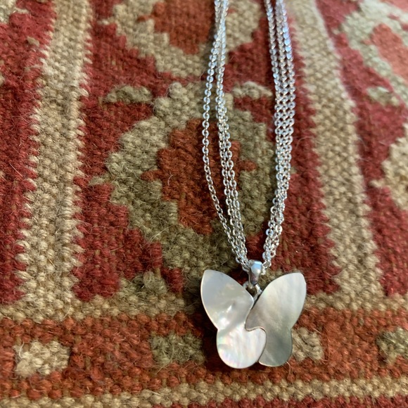 Boho Shell Butterfly Pendant Necklace - Picture 9 of 13